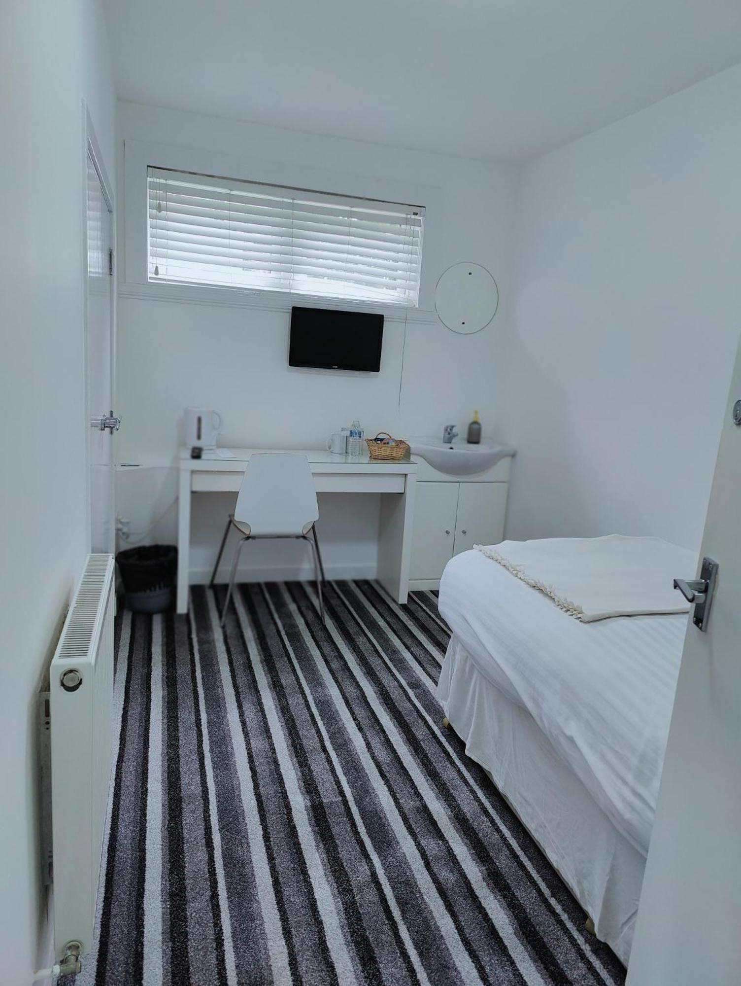 Aaran Central Guesthouse Aberdeen Bagian luar foto
